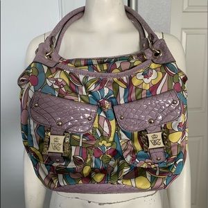 Kathy Van Zeeland women’s shoulder bag